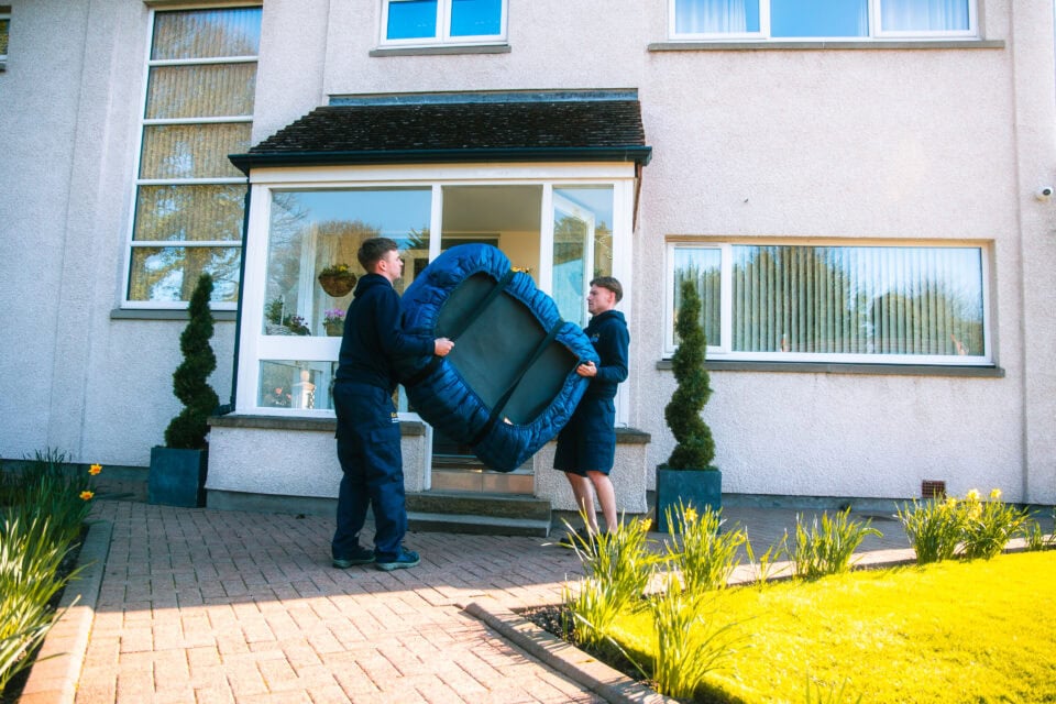 Kerr's removal team providing professional services in Edinburgh